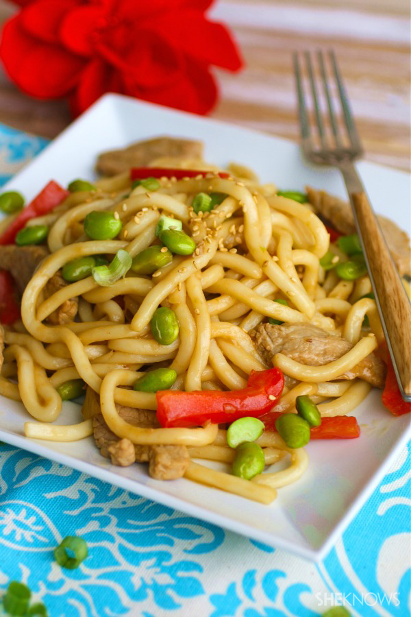 Pork lo mein