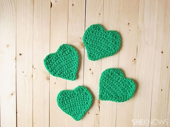 four-leafed crocheted clover: 4 clover leafs
