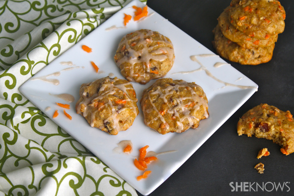Spiced date-carrot cookies with cinnamon drizzle