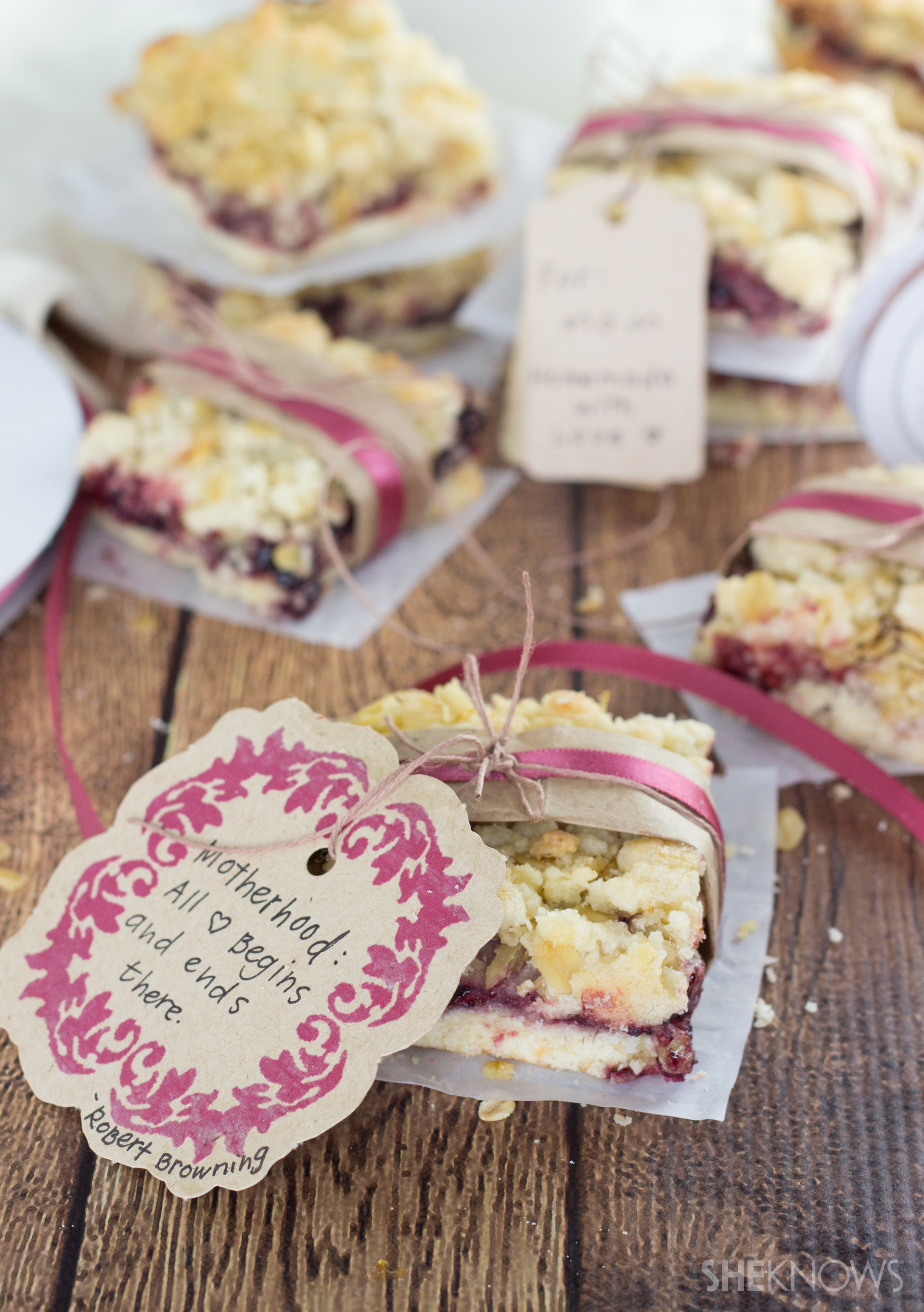 Simple raspberry jam bars