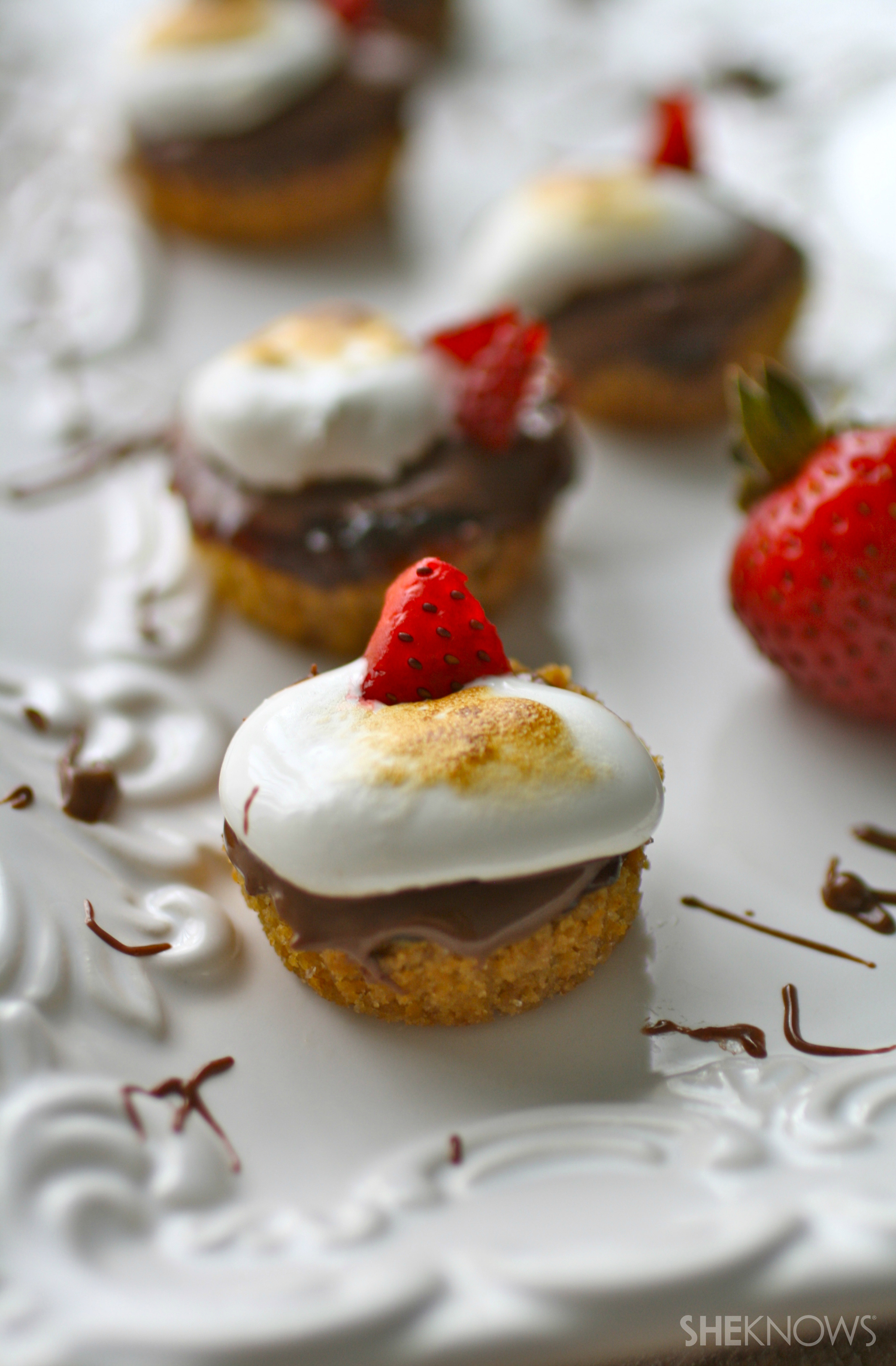 Gluten-free mini strawberry s’mores tarts