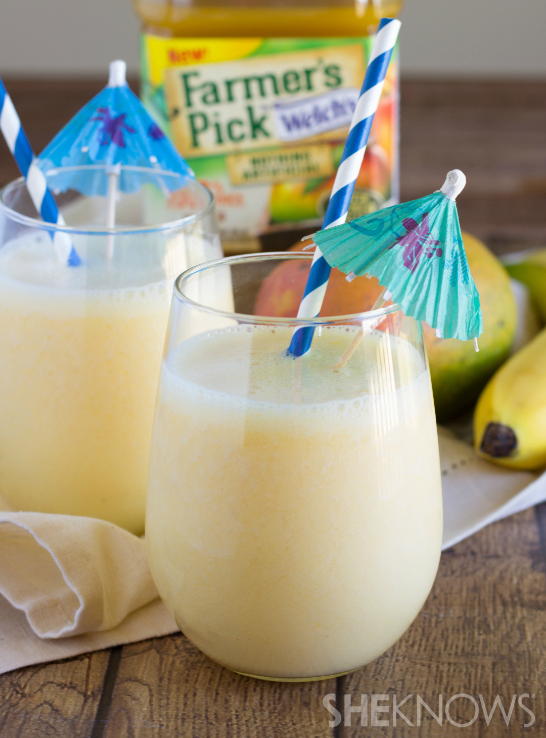 Banana mango smoothie