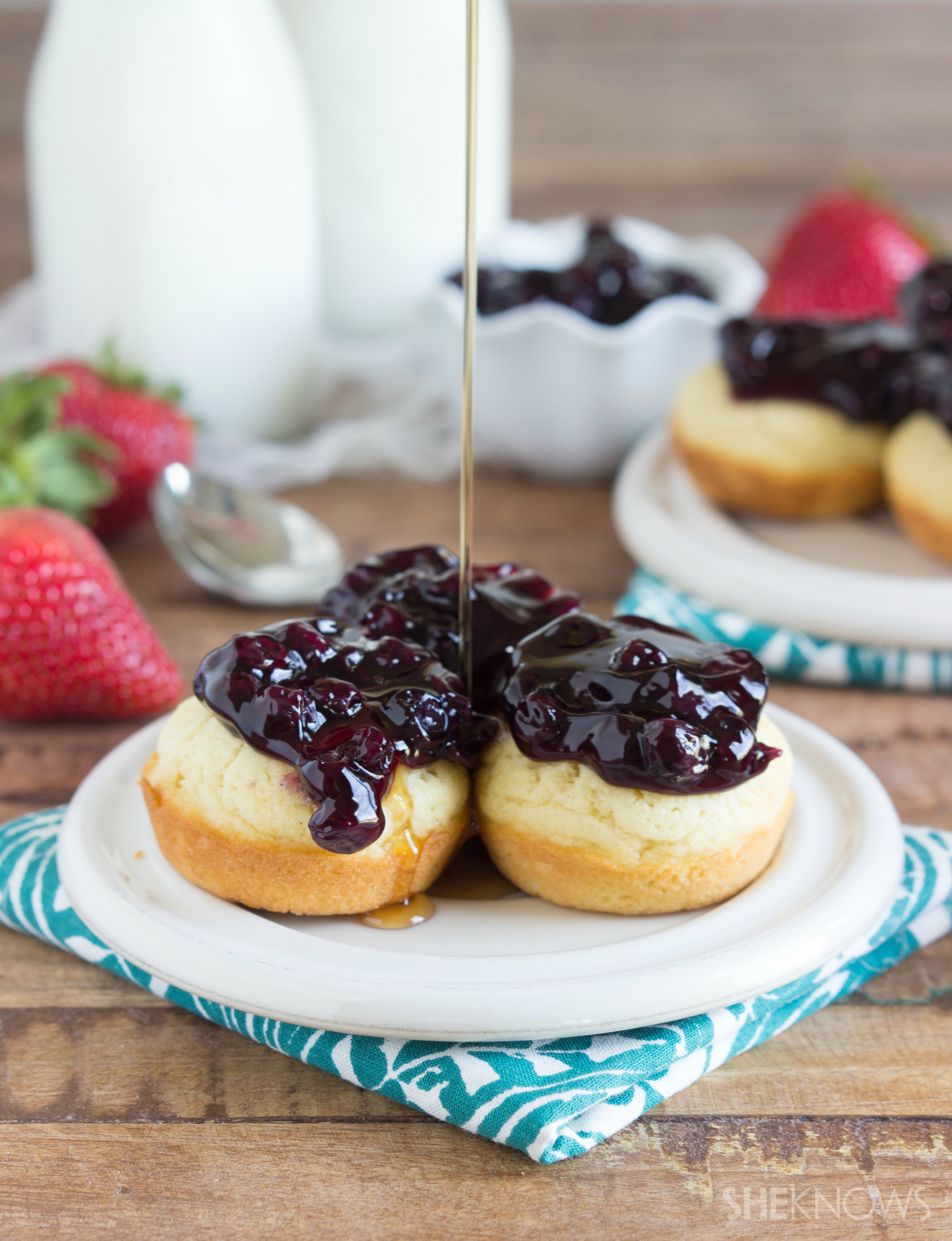 Blueberry pie topped pancake cups