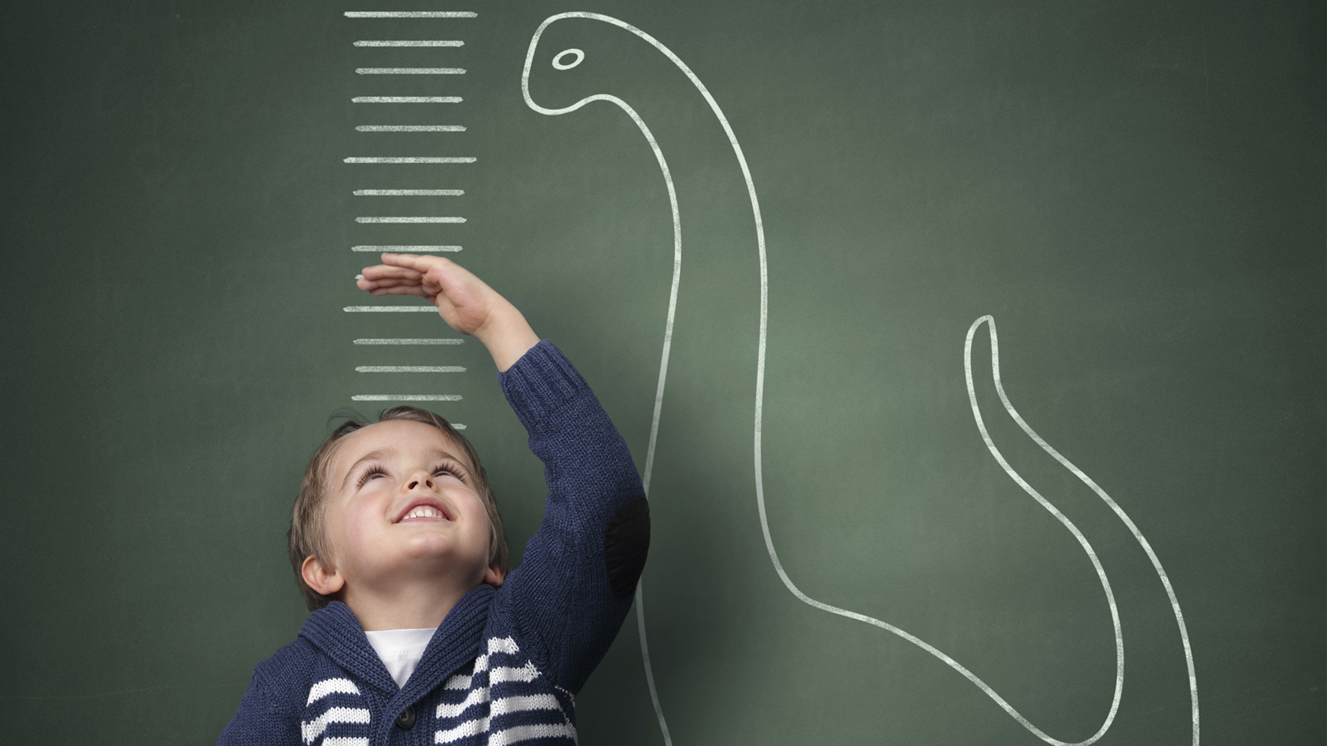 Child checking height | Sheknows.com