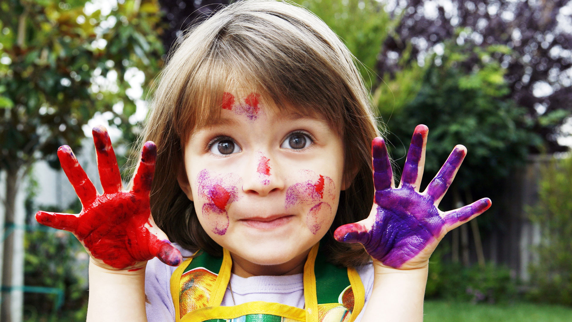 Little girl with messy hands