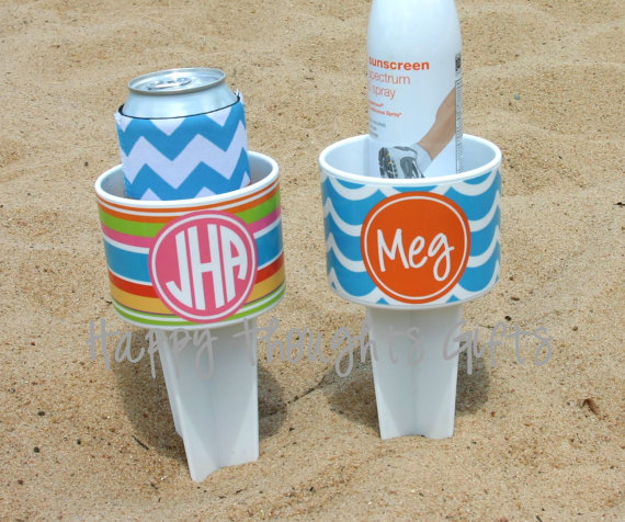 Monogrammed Beach Drink Holders | Sheknows.com