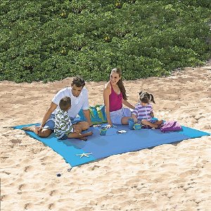 Sand-Away Beach Sheet | Sheknows.com