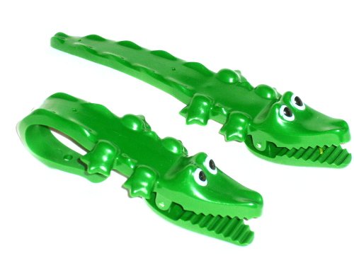 Toweligator Beach Clamp | Sheknows.com