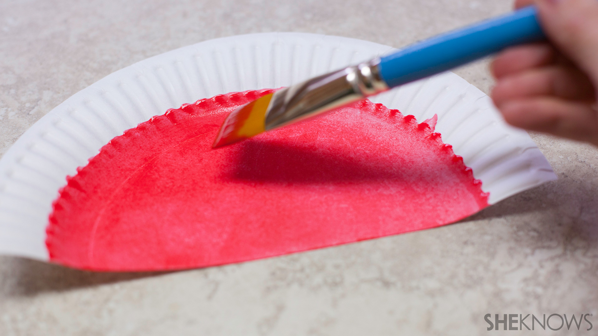 Cool craft Transform paper plates into colorful fans