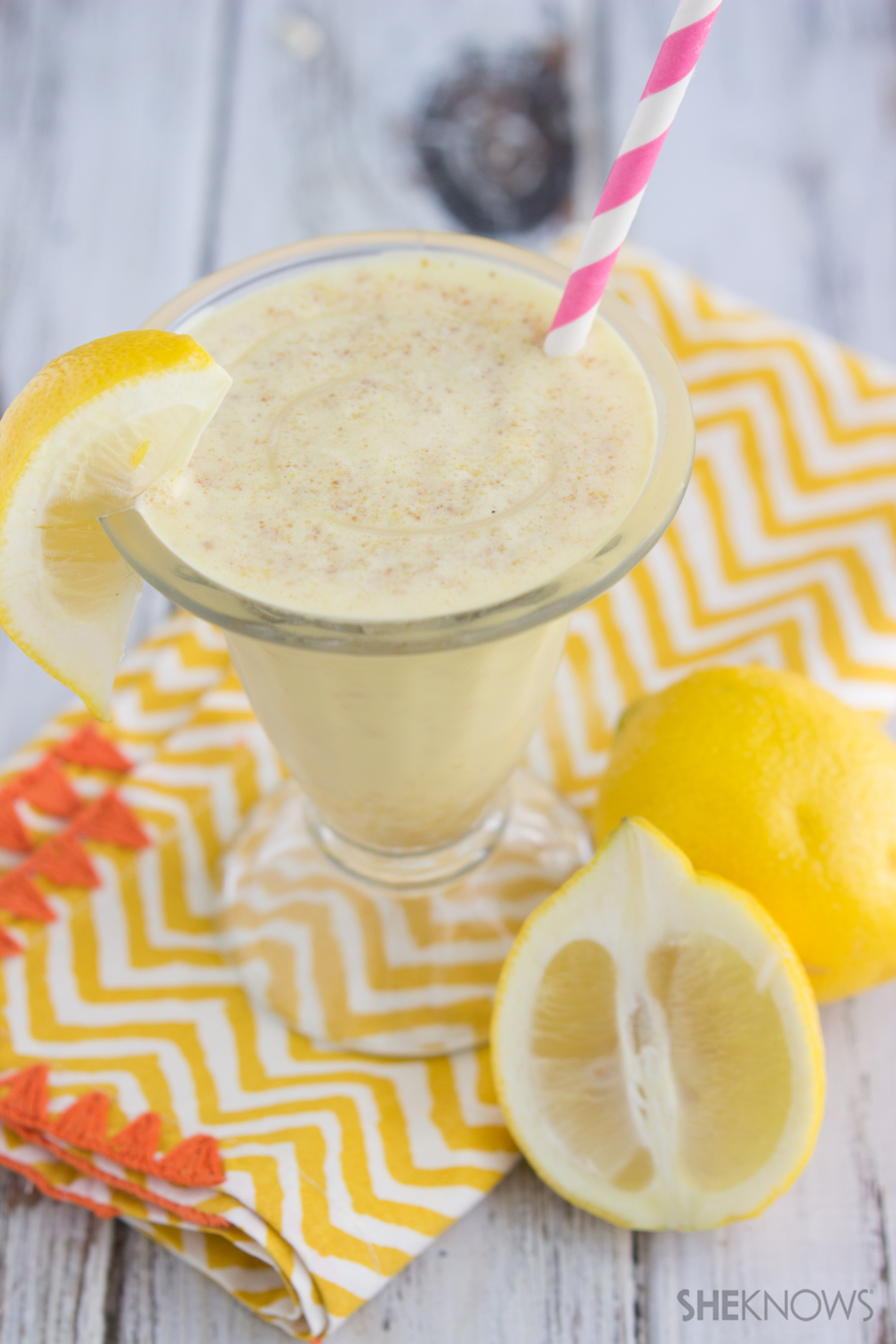 Lemon pie bar milkshake