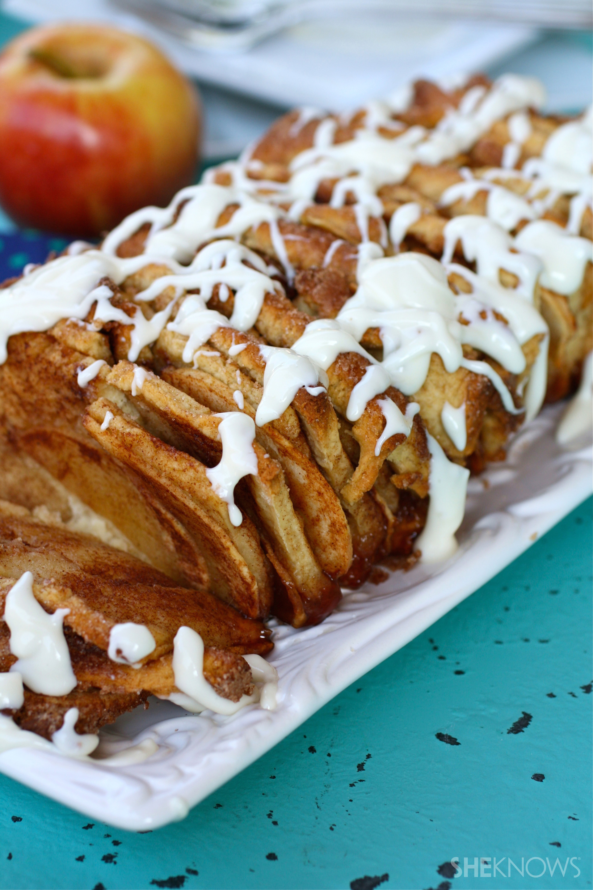 Apple-cinnamon pull apart bread with cream cheese icing