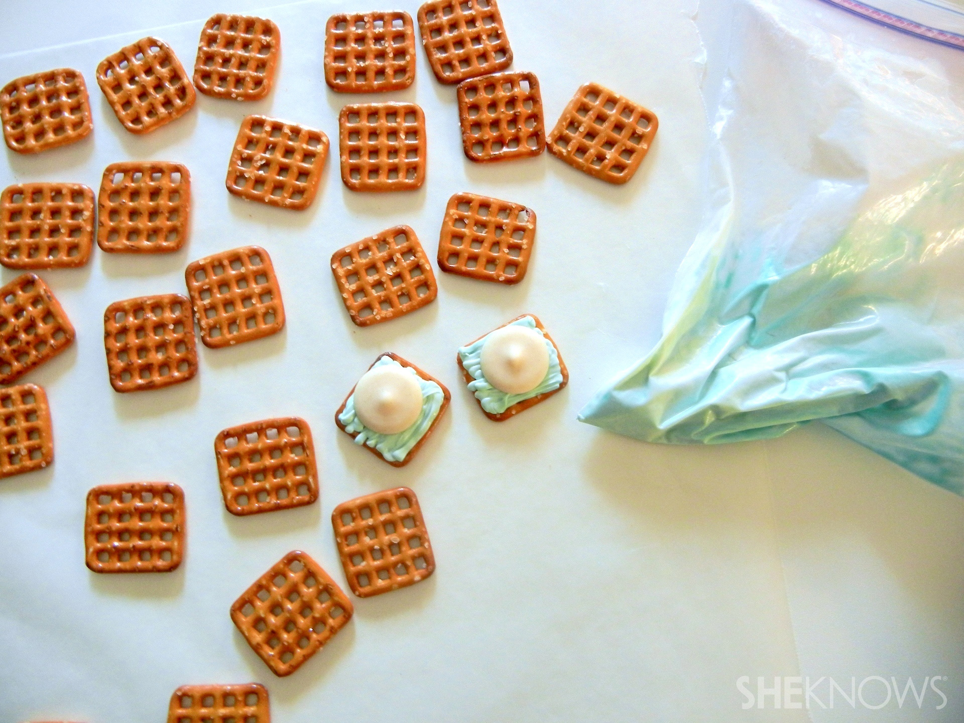 Frozen Inspired Pretzel Snacks