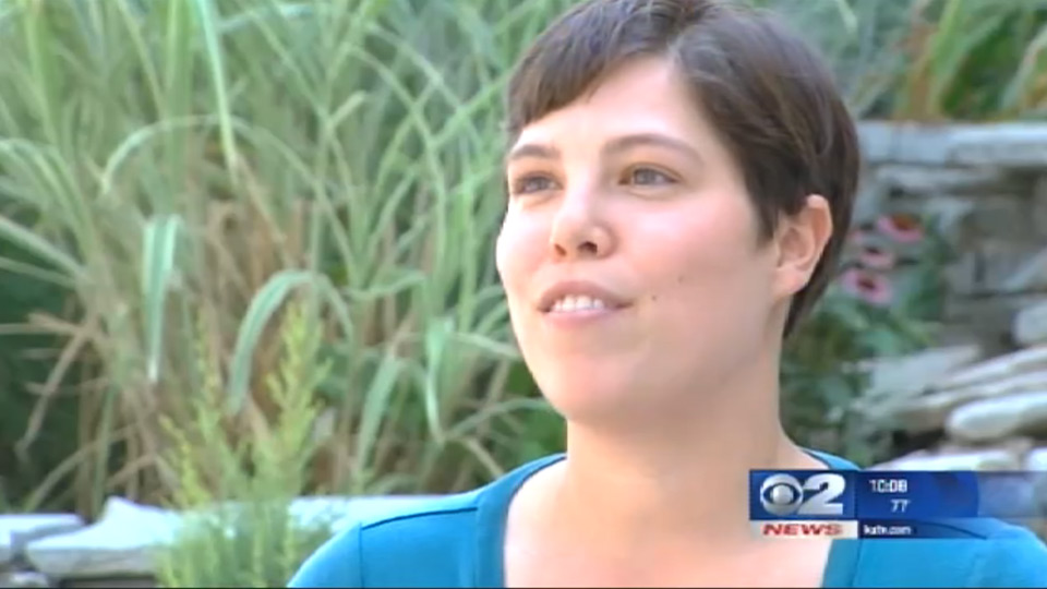 Breastfeeding booth at the farmer's market | Sheknows.com