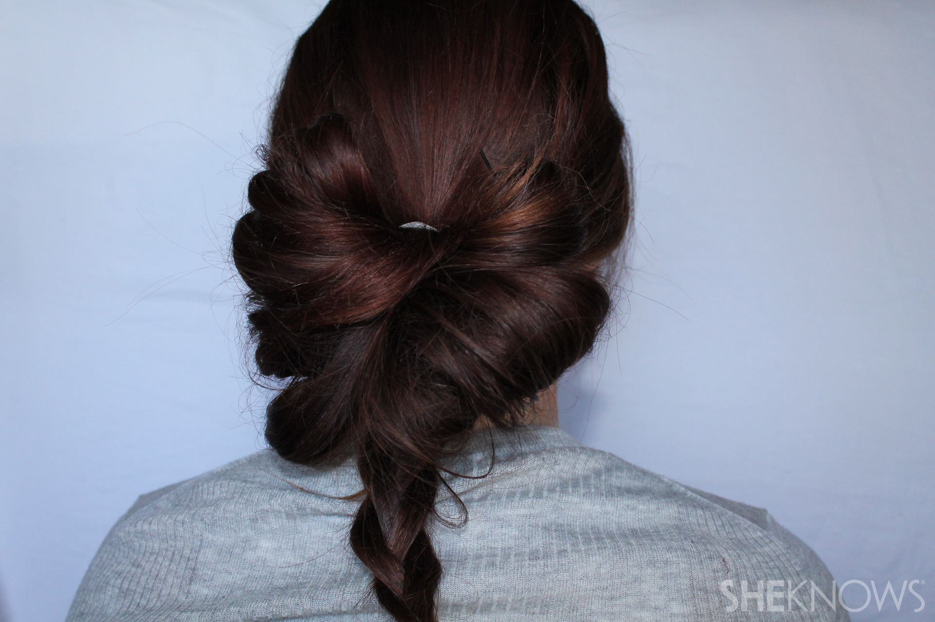 Hair bow | Sheknows.com - step 05