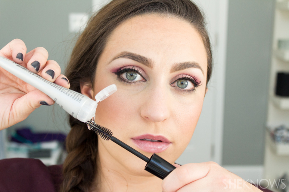 6 Genius uses for your mascara brush Mogul