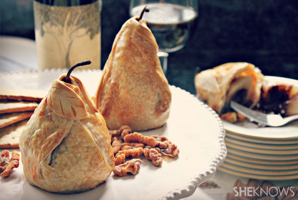 Stuffed and baked pear dumplings