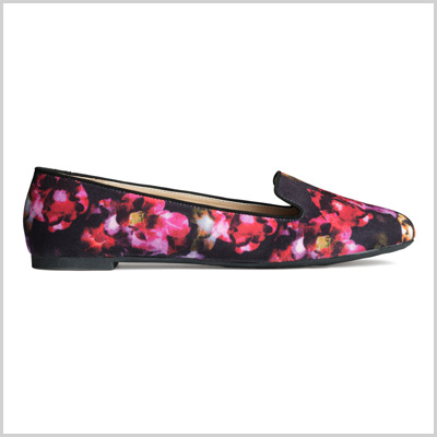 Loafers in Black and Floral