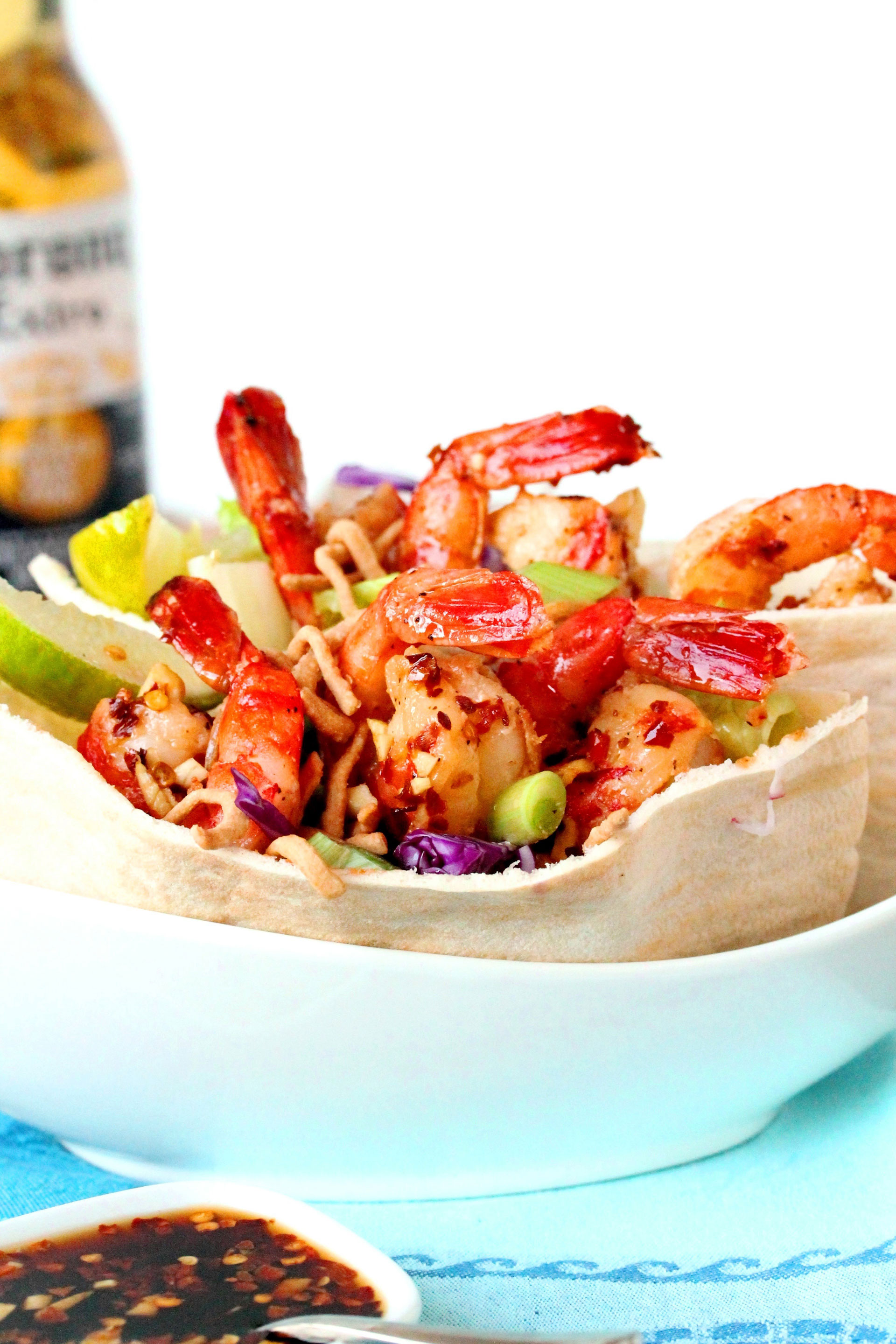 25-Minute sweet and spicy Thai shrimp salad in a pita