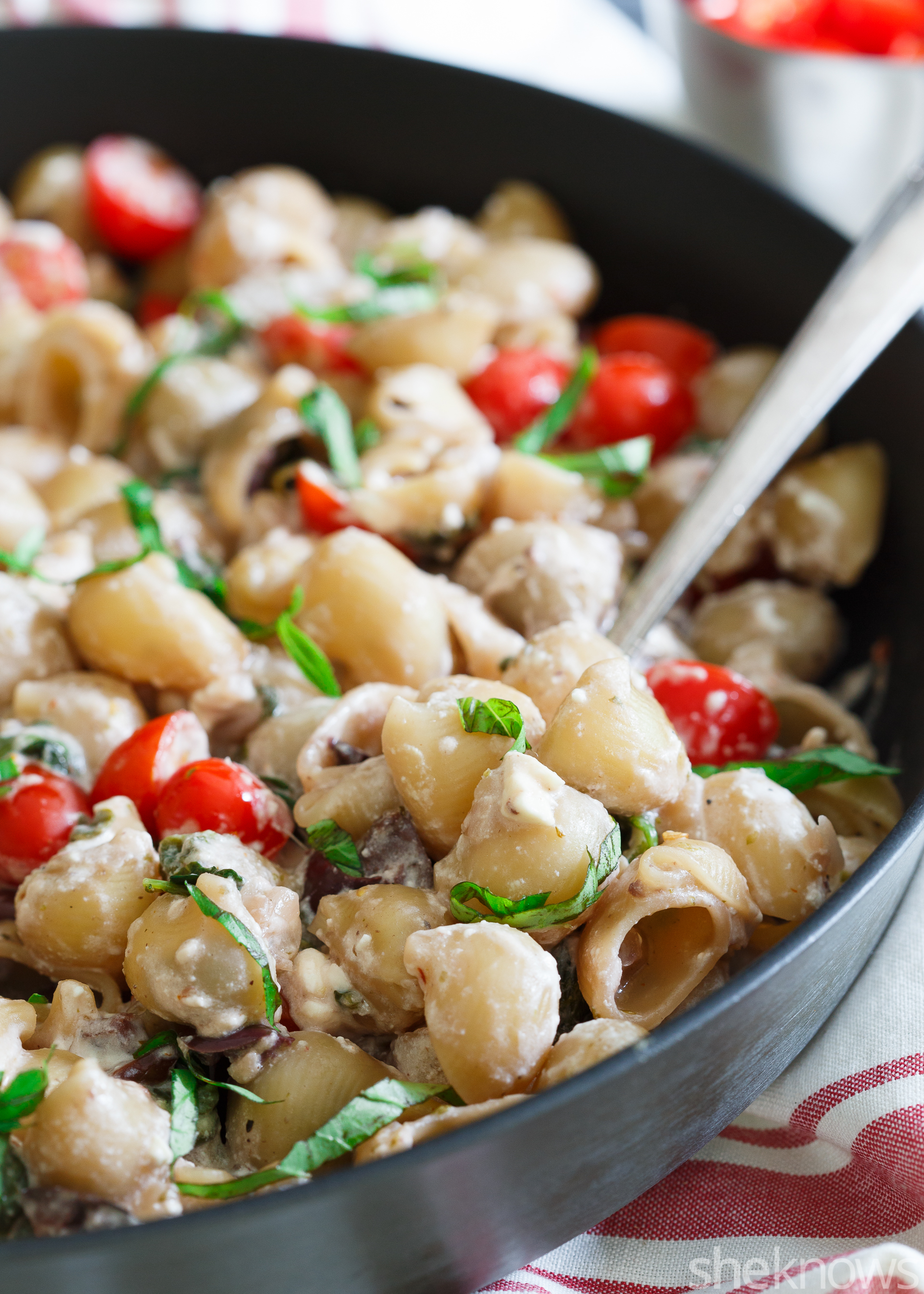 greek-pasta-skillet