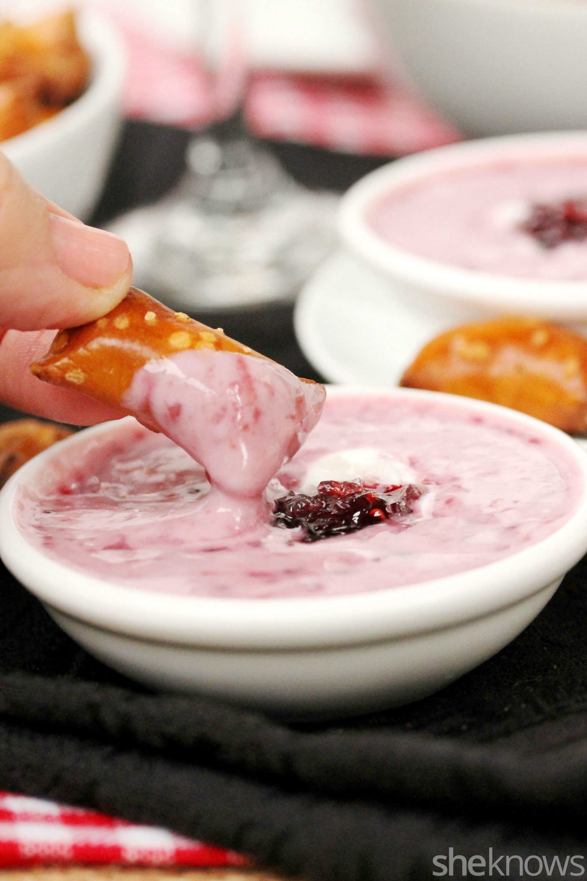 3 Supersimple pretzel snacks and dips you can put together in no time