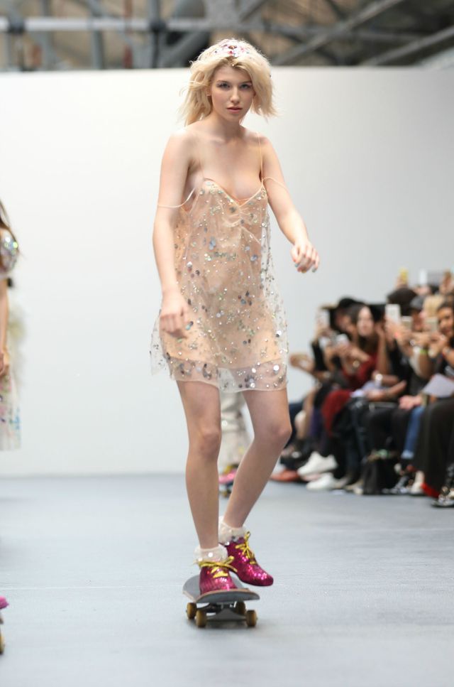 Models on skateboards at LFW