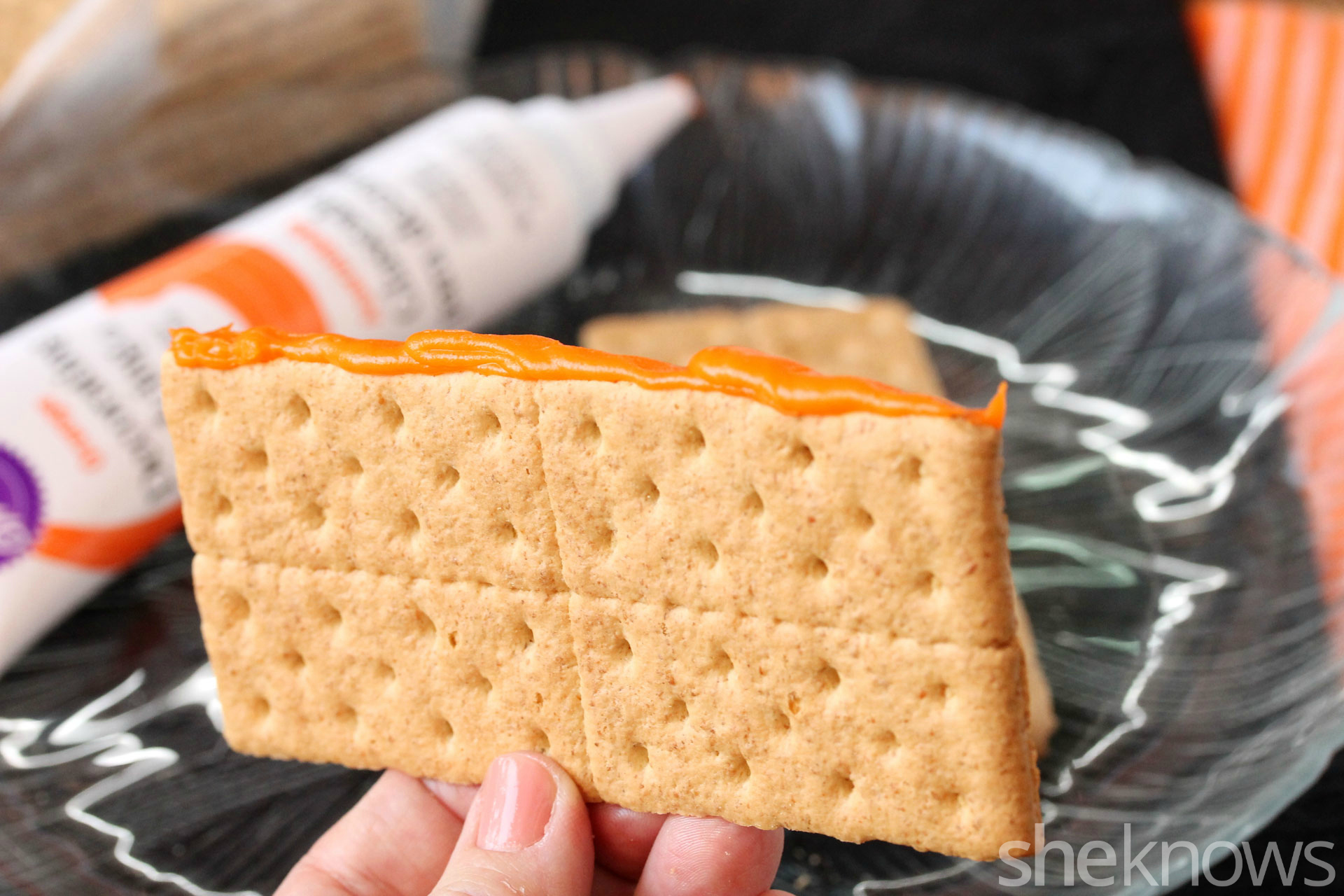 How to make a scary Halloween haunted house out of graham crackers