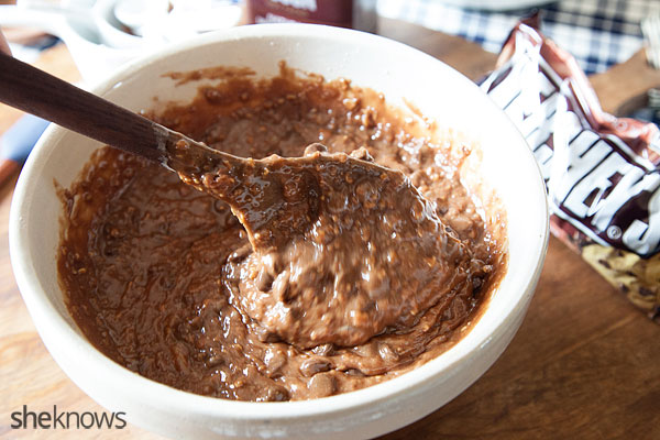 Chocolate Oatmeal Cake Is An Adorable Muffin Sized Treat