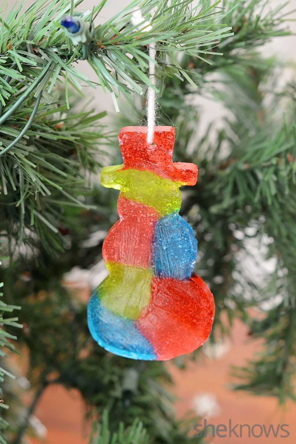 3 Cute Christmas ornaments kids can make with candy  Page 2