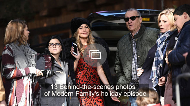 13 Behind-the-scenes photos of Modern Family's holiday episode
