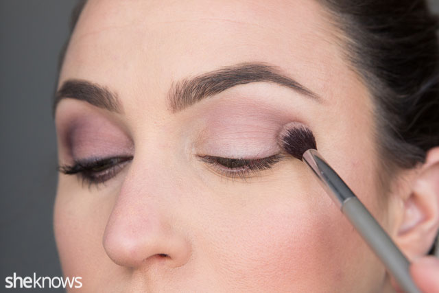 Simple date night makeup tutorial: Step