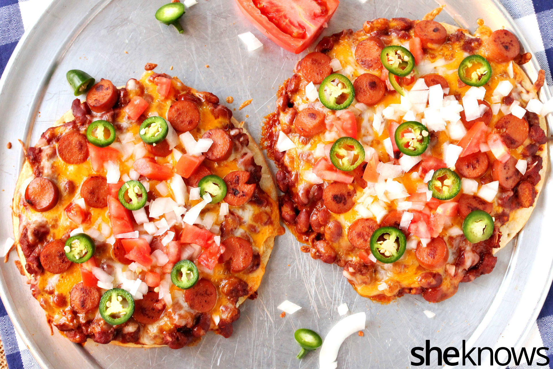 Cheesy chili dog pizza — the indecisive snack lover's dream