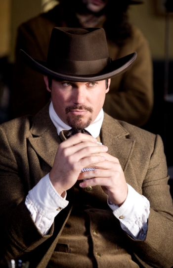 Dean Cain is the Gambler