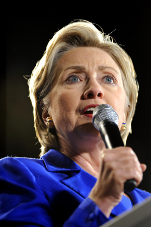 Hillary Clinton stumps for Obama in Florida