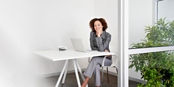 woman at work with clean desk