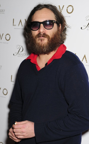 Joaquin on his way in to rap