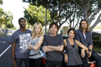 The Leverage cast strikes a pose