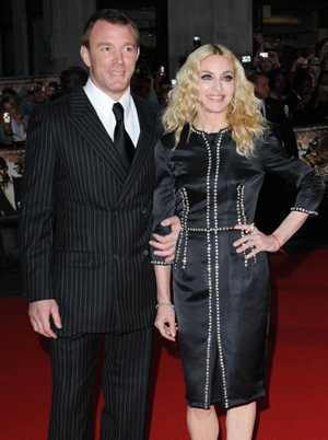 Madonna and Guy play nice for the kids