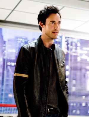 Tom Cavanagh also leaves a TV persona behind, Ed