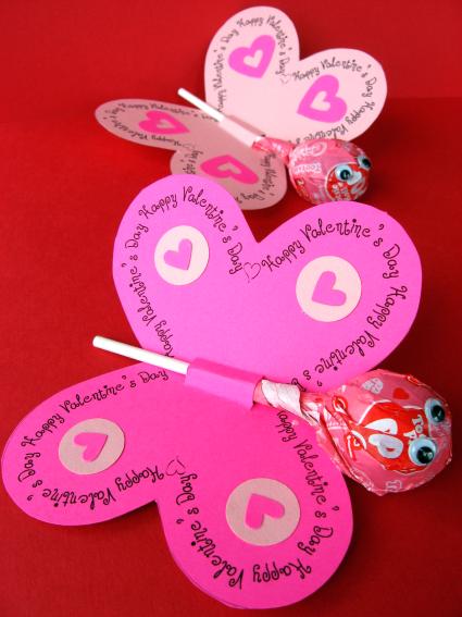 These lollipop butterflies make the perfect Valentine's craft for kids from 