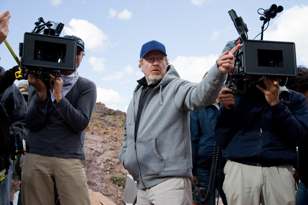 Ridley Scott at work on Body of Lies, in theaters now