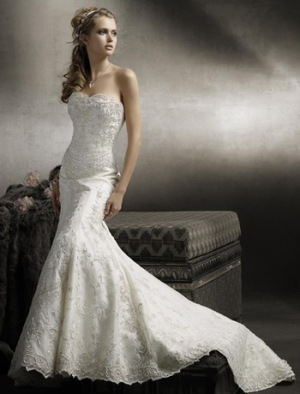 form fitting wedding dresses