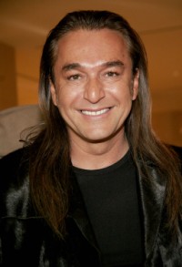Celebrity Hairstylist Nick Chavez shares his insight