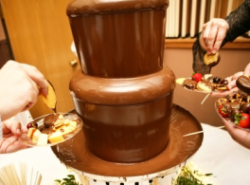 Chocolate fondue fountain