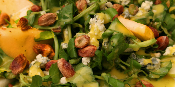 Gourmet Greens with Peaches, Feta and Pistachios