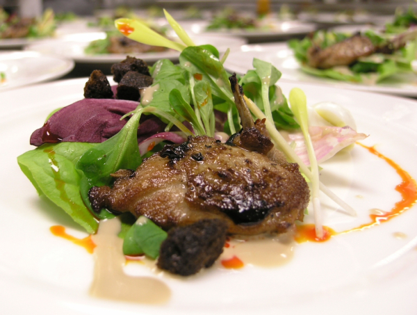 Grilled quail salad