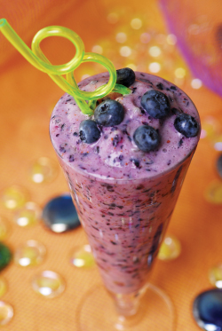 Under a blue moon smoothie