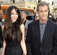 Mel Gibson's a dad again