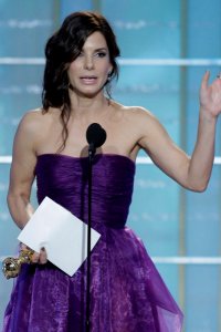 Sandra Bullock rocks The Golden Globes