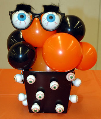 I've-Got-My-Eye-On-You Halloween centerpiece craft
