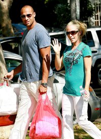 Kendra Wilkinson and Hank Bassett